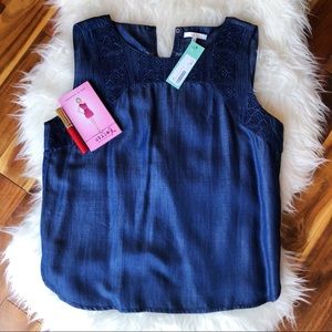 Laju Valora Embroidered Top!